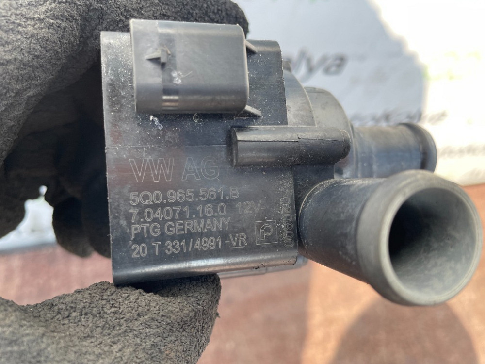 Помпа системы охлаждения Skoda Octavia 2013-2019 (5Q0965561B) Ковель - зображення 4