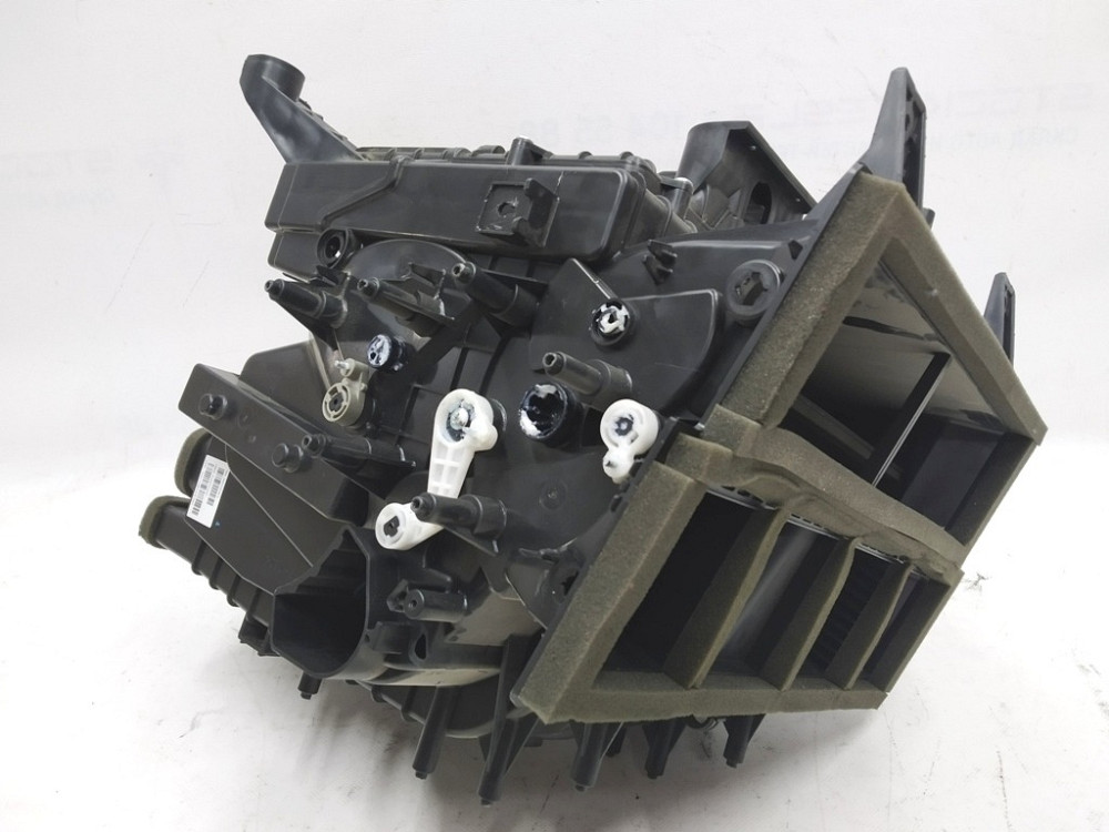 Корпус климатической установки основная часть (без нагревателя и сервоприводов) Tesla model S 600737 Киев - изображение 1