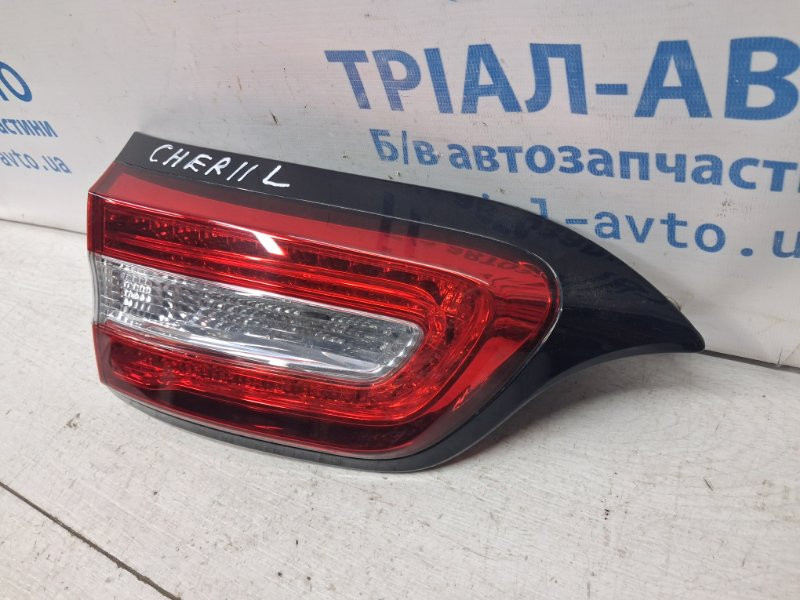 Фонарь задний внутренний левый Jeep Cherokee KL 3.2 БЕНЗИН EHK 2013 (б/у) Киев - изображение 5