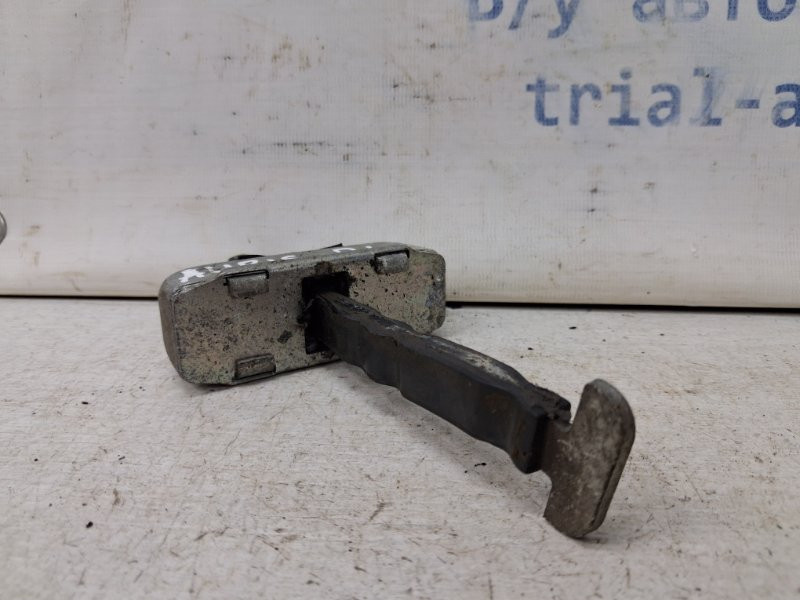 Ограничитель двери передний левый Toyota Auris 2006-2012 6861002121 (Арт. 64461) Київ - зображення 3