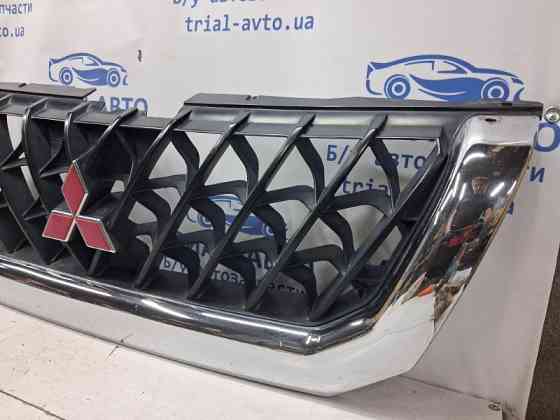 Решетка радиатора Mitsubishi Pajero Sport K9 2.5 DIESEL 4D56 1996 (б/у) Киев