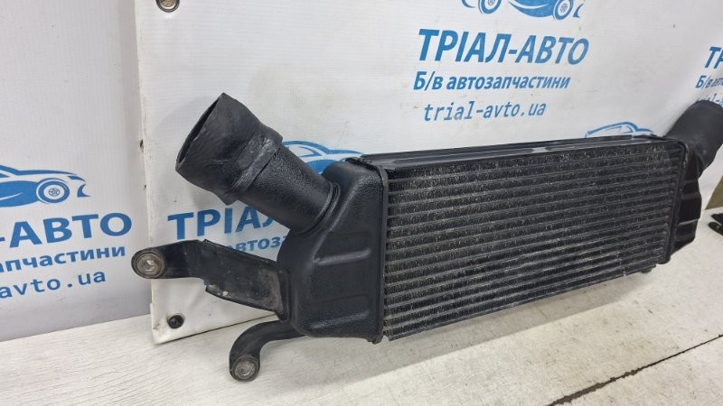 Радиатор интеркуллера Mitsubishi Outlander XL 2.2 DIESEL 4HK 2007 (б/у) Київ - зображення 2