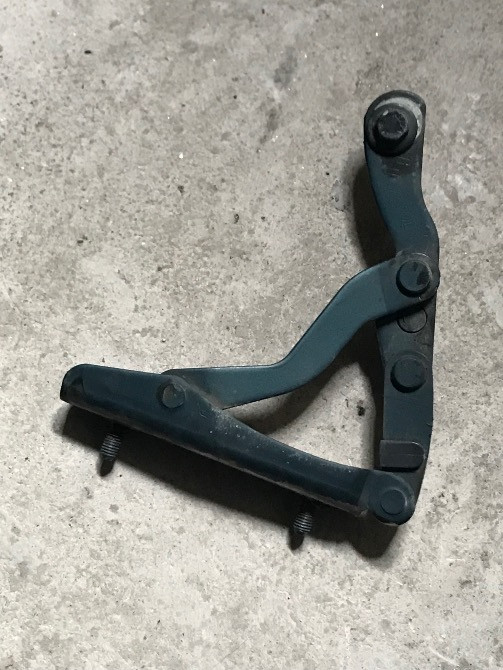 Бу петля крышки багажника правая Renault Laguna 1 хетчбэк, 7700823678 Кропивницкий - изображение 1