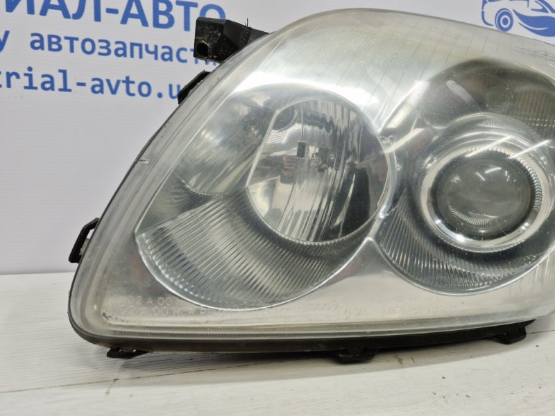 Фара левая галоген Toyota Avensis T25 1.8 БЕНЗИН 1ZZFE 2002 (б/у) Київ - зображення 2
