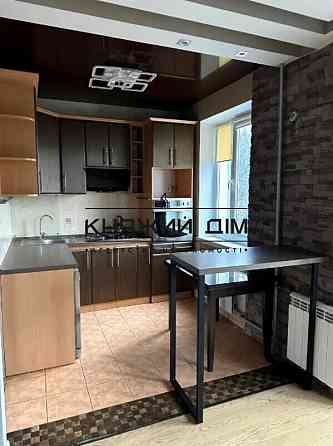 Продаж 3-х кімнатної ,Уманська 29. Солом'янський р-н. м.Вокзальна або м.Шулявська Київ