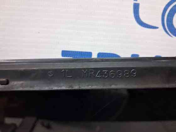 Стекло двери задней левой (форточка) Mitsubishi Pajero Wagon 1999-2006 MR436985 (Арт. 62215) Київ