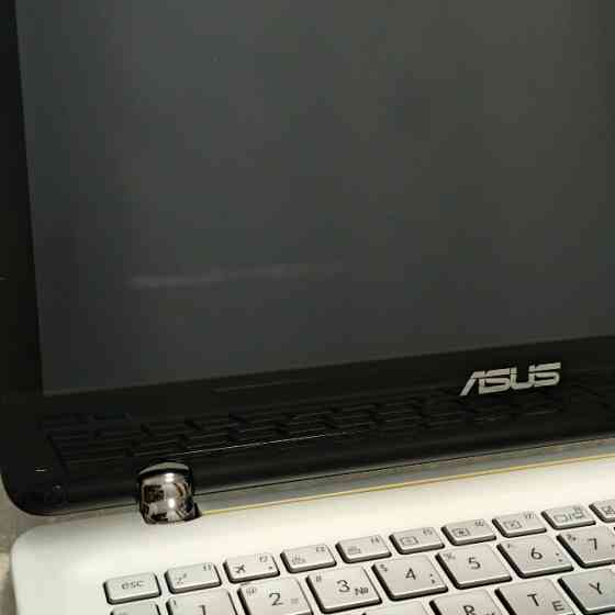 Сенсорний ноутбук-трансформер Asus 2-in-1 Q304U i5/12GB DDR4/256gb SSD/13.3 Full HD IPS/HD620 Київ