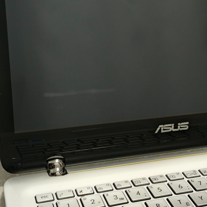 Сенсорний ноутбук-трансформер Asus 2-in-1 Q304U i5/12GB DDR4/256gb SSD/13.3 Full HD IPS/HD620 Київ - зображення 2