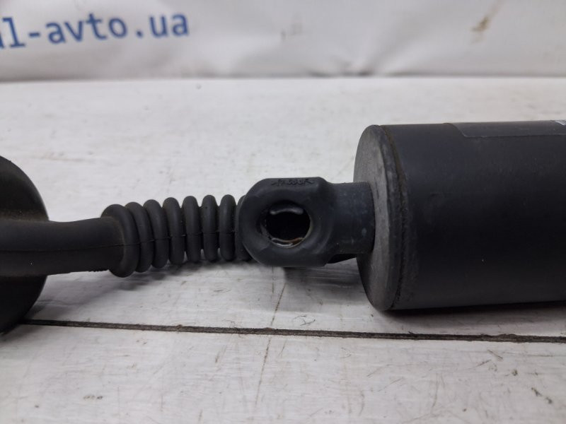 Амортизатор крышки багажника Jeep Cherokee 2013-2019 68103064AB (Арт. 77898) Київ - зображення 3