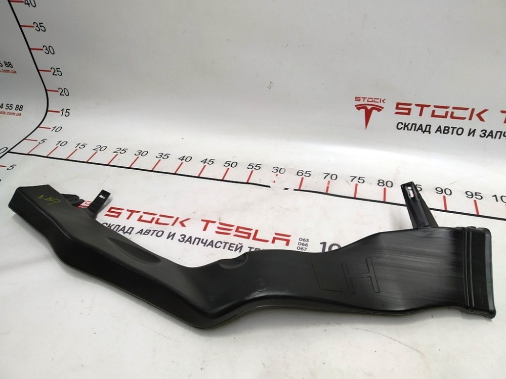Воздуховод системы вентиляции левый Tesla model X 1090900-00-B Киев - изображение 1