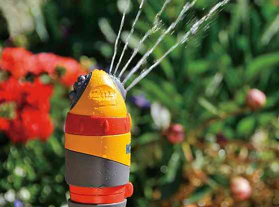 Дождеватель / ороситель HoZelock 2335 спринклерный круговой Pro 314 м² Киев