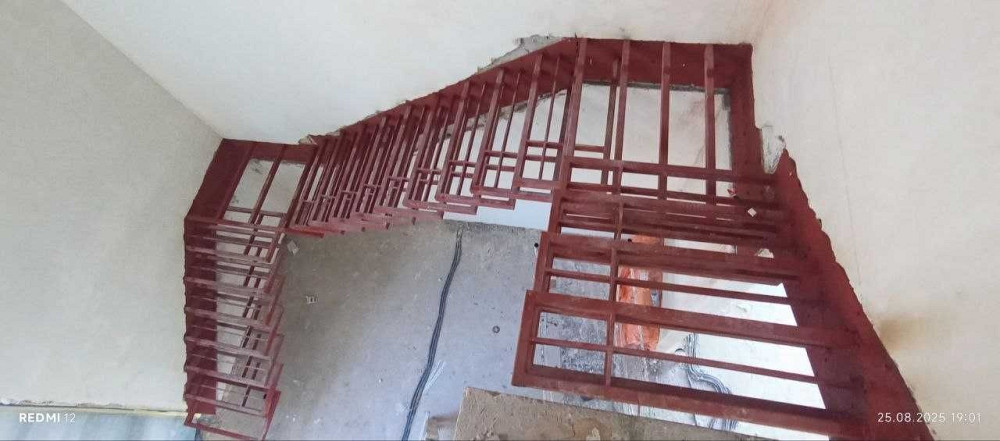 Сходи.Металевий каркас.Сходи під ключ.Дерев’яні сходинки. Дубно - изображение 2
