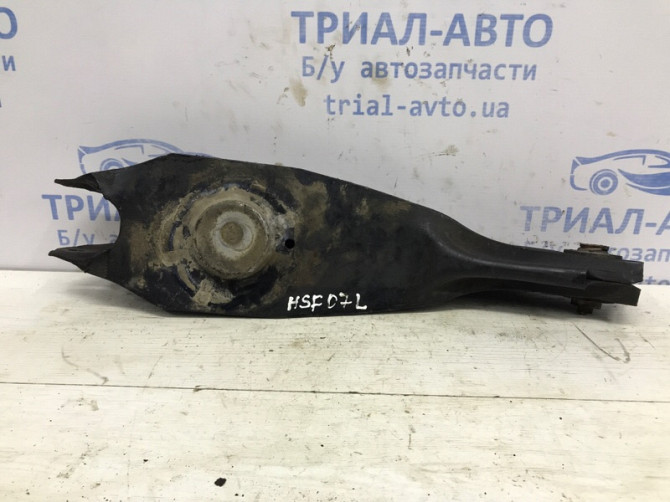 Рычаг задней подвески нижний поперечный (под пружину) Hyundai Santa Fe CM 2.7 БЕНЗИН G6EA (б/у) Київ - зображення 1