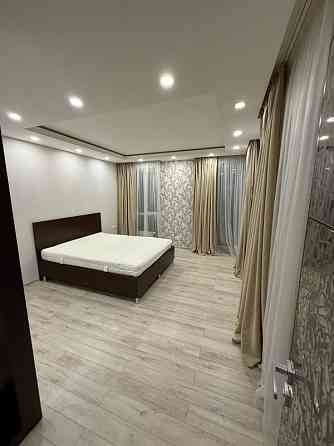 Здам 3-кімнатну квартиру 2/10, Нагорка, вул. Левка Лукьяненко (Василя Жуковського) 16 Дніпро