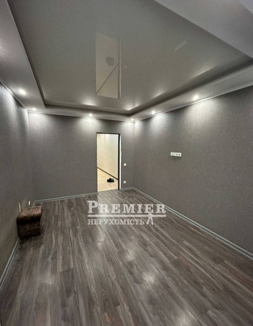 Продається затишна 1-кімнатна квартира в ТЦ "Сім'я" Одесса - изображение 3