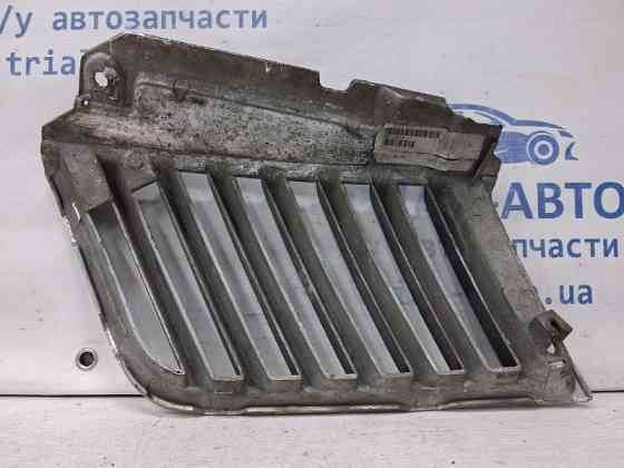 Решетка радиатора Mitsubishi L200 KB 2.5 DIESEL 4D56 2006 прав. (б/у) Киев