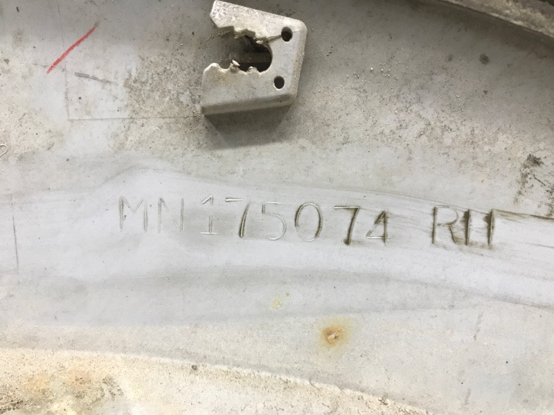 Накладка двери Mitsubishi Outlander 2003-2008 7420A010HB (Арт. 50531) Киев - изображение 6