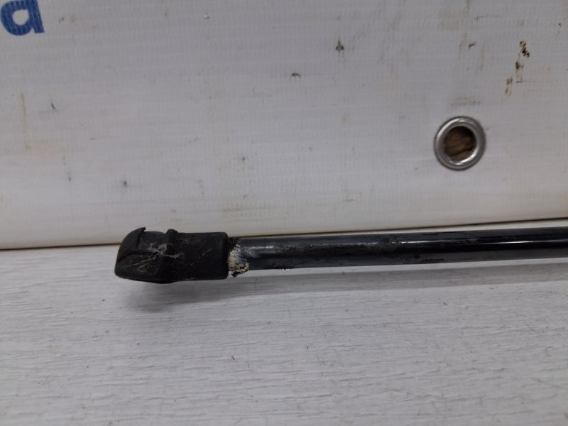 Амортизатор крышки багажника Toyota Auris E150 1.6 БЕНЗИН 1ZRFAE 2006 (б/у) Київ - зображення 3