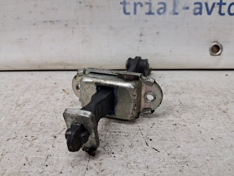 Ограничитель двери передний правый Nissan Qashqai J10 2.0 БЕНЗИН MR20DE 2006 (б/у) Київ - зображення 3