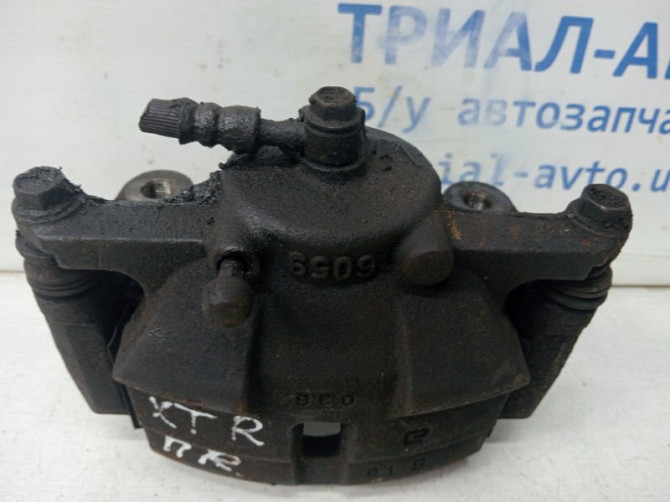 Суппорт передний правый Nissan X-Trail T31 2.0 DIESEL M9R 2007 (б/у) Київ - зображення 2