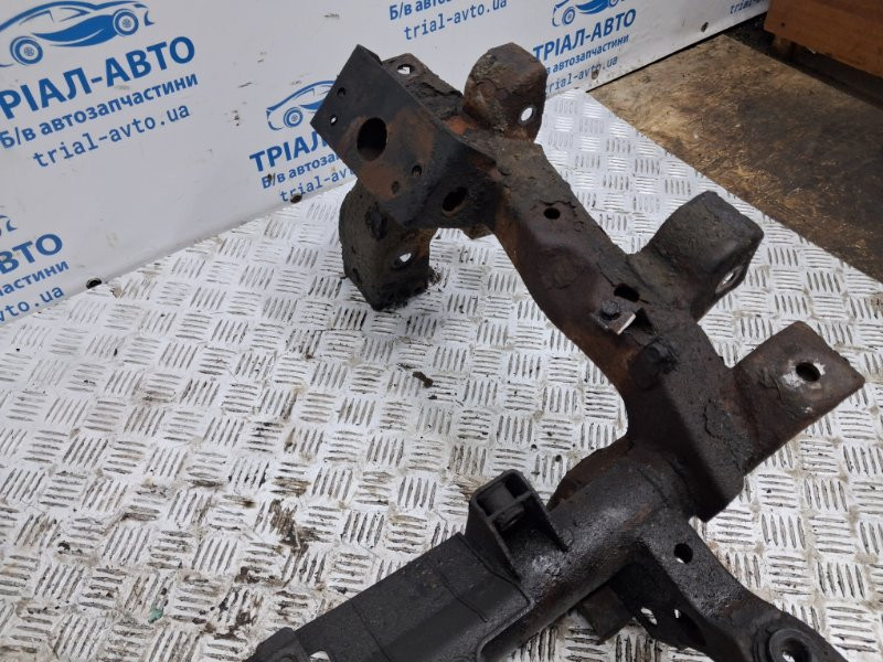 Балка передней подвески Mitsubishi Pajero Wagon 3 3.2 ДИЗЕЛЬ 4M41 1999 (б/у) Київ - зображення 3