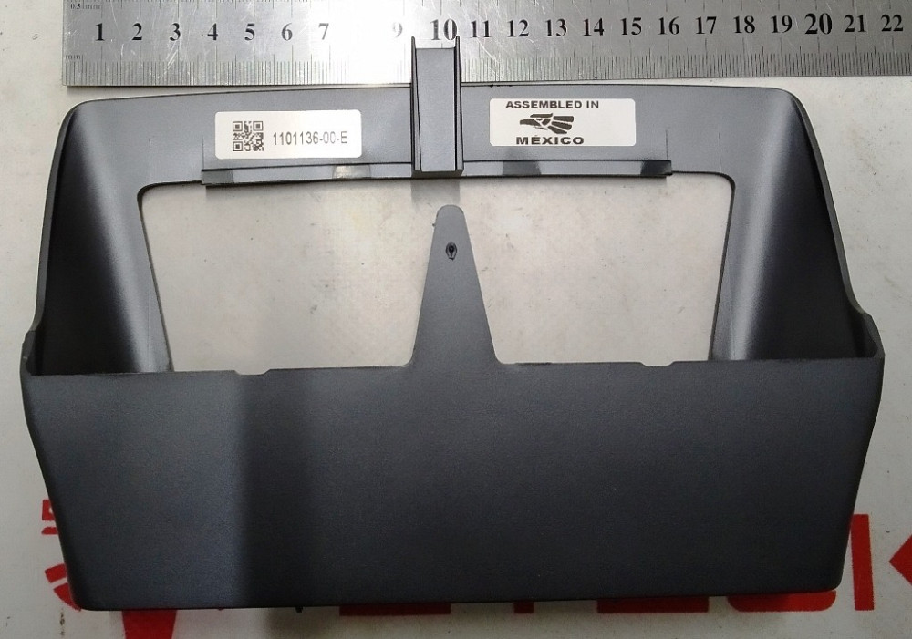 1Корпус кронштейна крепления дисплея Tesla model 3 1101136-00-F Киев - изображение 3