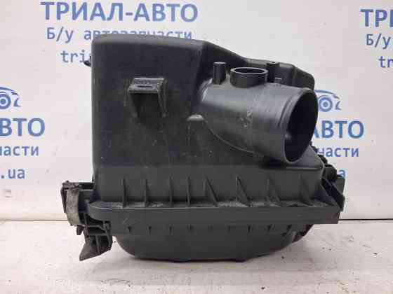 Корпус воздушного фильтра Toyota Auris E150 1.6 БЕНЗИН 1ZRFAE 2006 (б/у) Київ