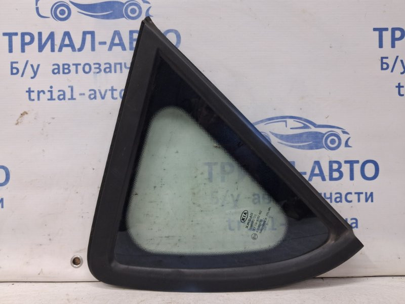 Стекло в кузов заднее правое Kia Ceed ED 1.6 DIESEL D4FB 2006 (б/у) Киев - изображение 1