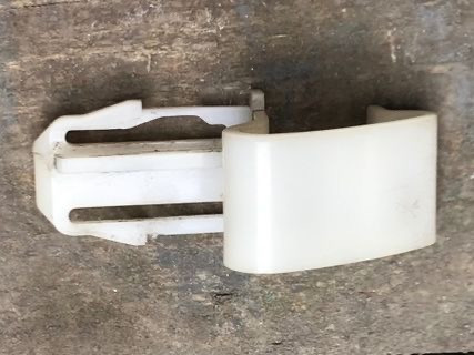 Бу клипса фиксатор кронштейн крепления жабо Renault Megane 2 Кропивницкий - изображение 2