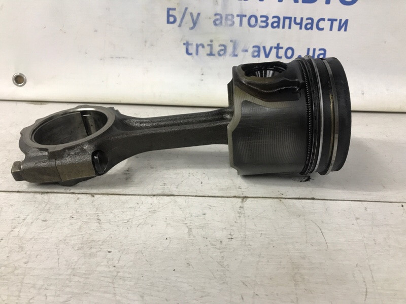 Поршень с шатуном Kia Sorento BL 2.5 DIESEL D4CB 2002 (б/у) Киев - изображение 1