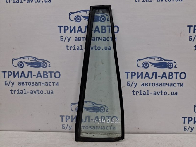 Стекло двери задней правой (форточка) Toyota Prado J120 4.0 1GR-FE 2002 (б/у) Київ - зображення 1