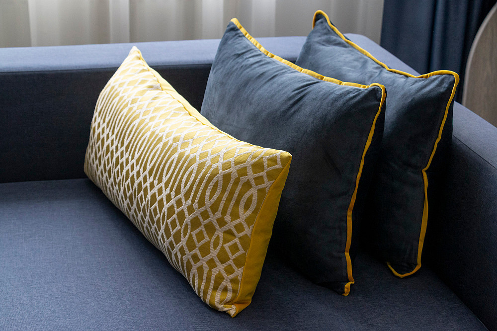 Декоративна подушка орнамент, наволочка для декоративної подушки Львів - зображення 2