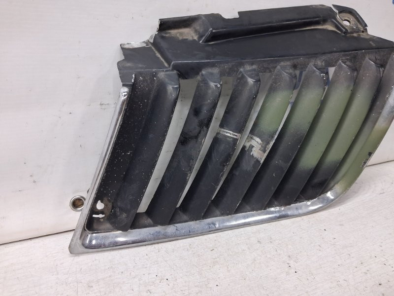 Решетка радиатора Mitsubishi L200 KB 2.5 DIESEL 4D56 2006 прав. (б/у) Київ - зображення 2