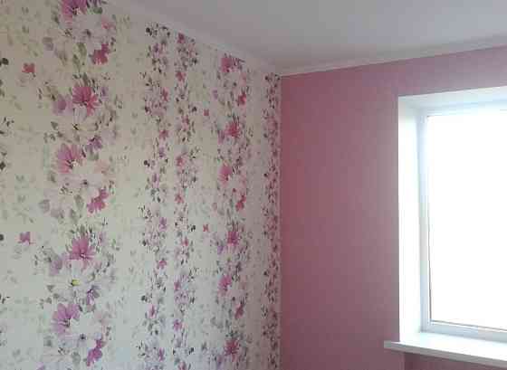 Обклеювання шпалерами недорого Київ Киев