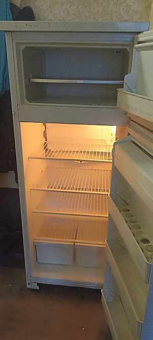 Холодильник Атлант у неробочому стані віддам за 900грн Київ - зображення 1