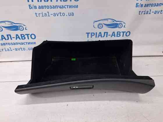 Бардачок Toyota Avensis T25 2.2 DIESEL 2ADFTV 2002 (б/у) Киев
