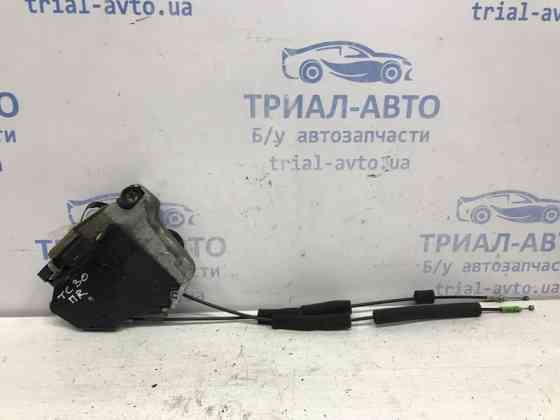 Замок двери передний правый Toyota Camry XV30 2.4 БЕНЗИН 2AZFE 2001 (б/у) Київ