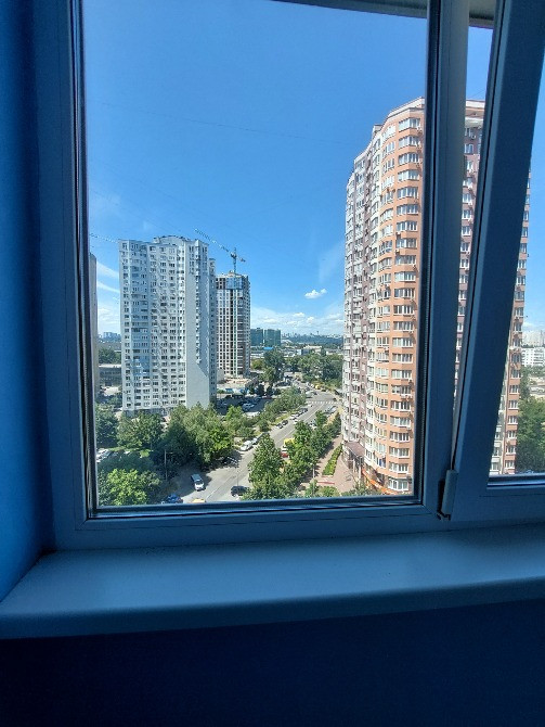 Простора 1-кімнатна квартира Познякі Срочно!!! Киев - изображение 1