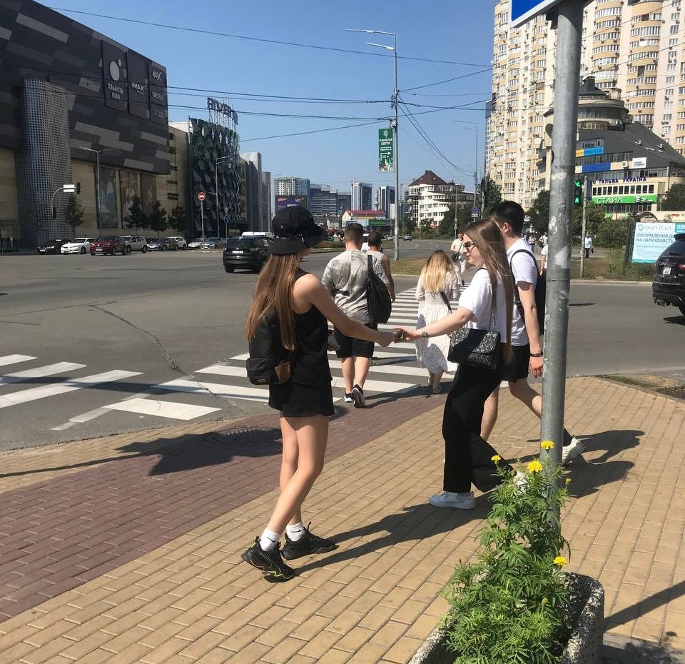 Роздача листівок Київ | Промоутери для флаєрів | Promo Service Kyiv Київ - зображення 2