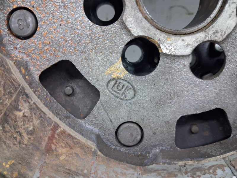 Маховик Dacia Duster HS 1.5 DIESEL K9K 2010 (б/у) Киев - изображение 2