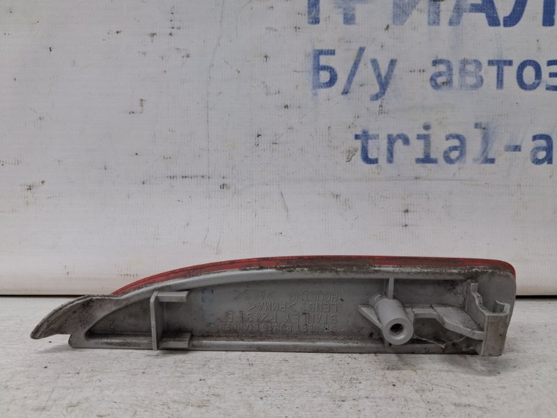 Катафот правый Mazda 3 2013-2019 D350515M0E (Арт. 63576) Киев - изображение 2