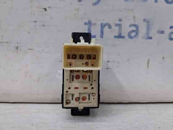 Кнопка стеклоподъемника Chevrolet Captiva C140 2.2 DIESEL Z22D1 2006 (б/у) Київ