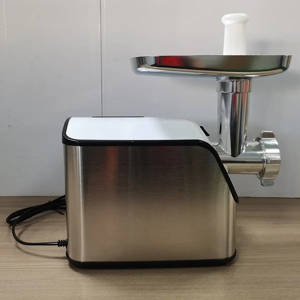 Мясорубка электрическая Grunhelm AMG2634ASSJ 2600 Вт серебристая Київ - зображення 4