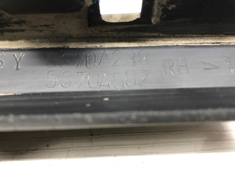 Брызговик передний Mitsubishi Lancer 10 1.5 БЕНЗИН 4A91 2007 прав. (б/у) Київ - зображення 3