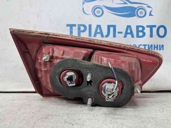 Фонарь задний внутренний правый Mitsubishi Lancer 10 2.0 БЕНЗИН 4B11 2007 (б/у) Киев