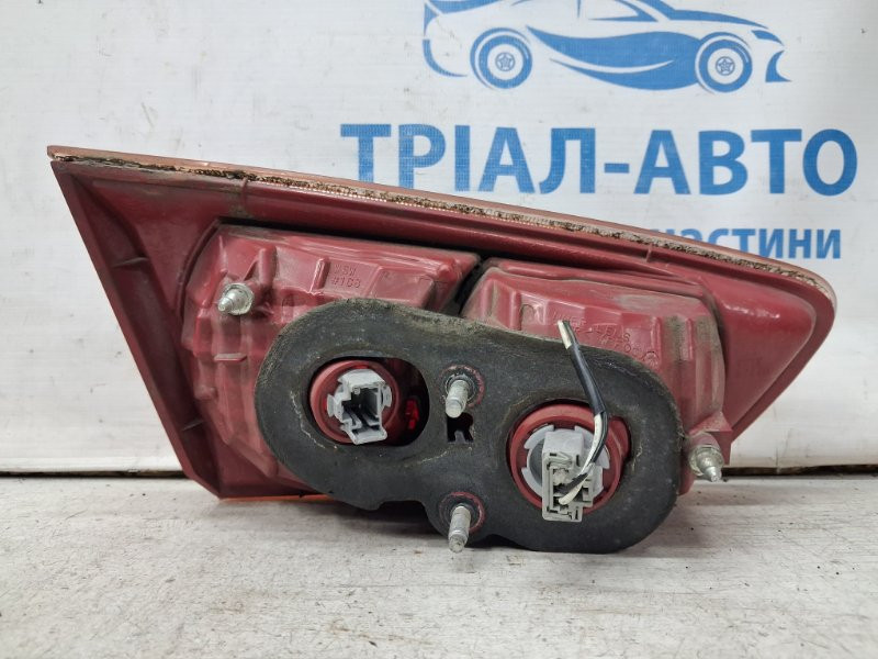 Фонарь задний внутренний правый Mitsubishi Lancer 10 2.0 БЕНЗИН 4B11 2007 (б/у) Киев - изображение 2