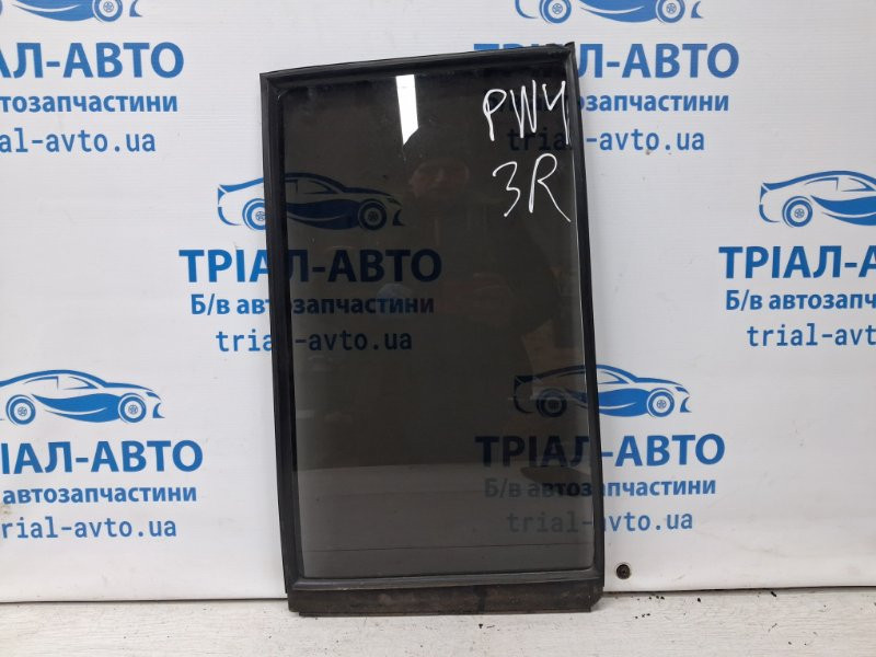Стекло двери задней правой (форточка) Mitsubishi Pajero Wagon 4 3.2 ДИЗЕЛЬ 4M41 2006 (б/у) Київ - зображення 1