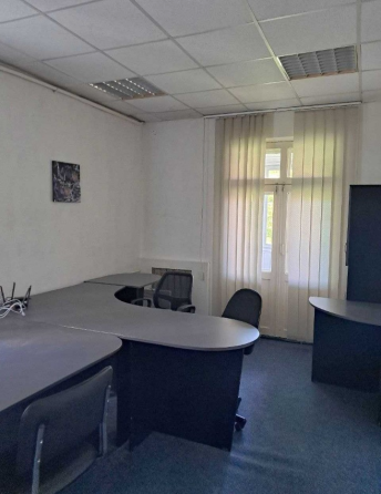Поділ,вул Оболонська 21, офіс 90м Киев