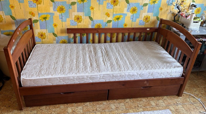 Продам ліжечко деревʼяне з матрасом Київ - зображення 3