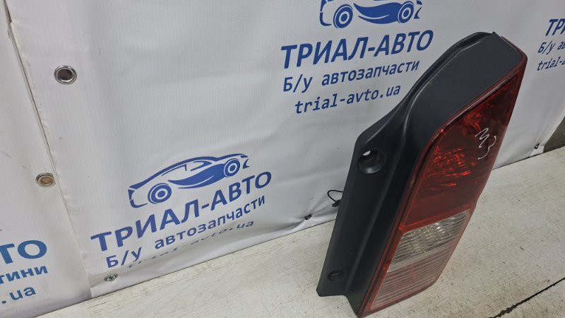 Фонарь задний внешний правый Nissan Pathfinder R51 2.5 DIESEL YD25DDTI 2004 (б/у) Киев - изображение 5